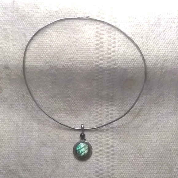 Labradorite, Garnet, and Silver  Pendant - Picture 4 of 8